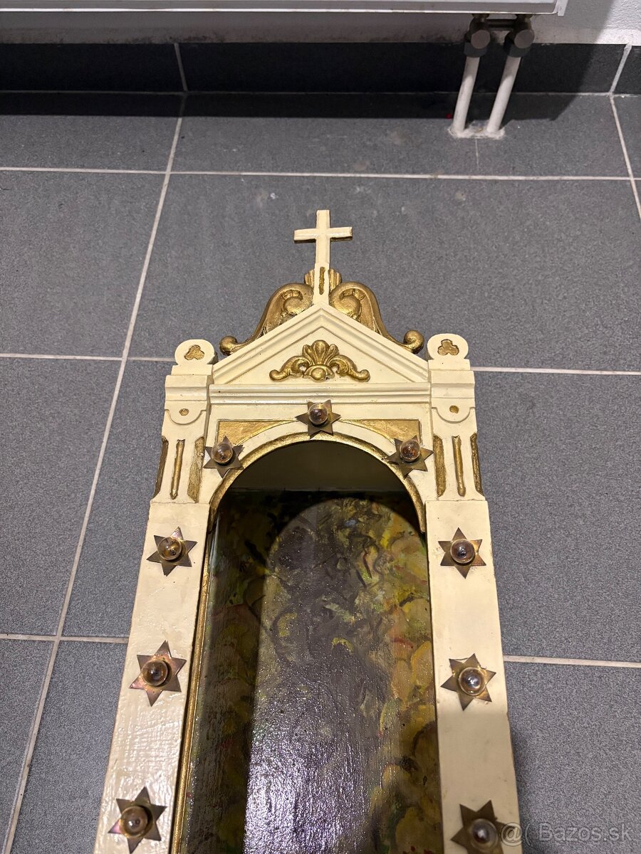 Predám starú drevenú kaplnku - 17