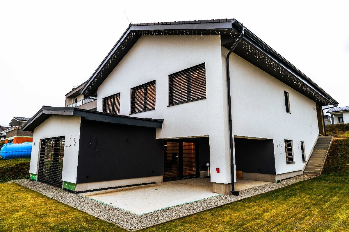 Luxusný rodinný dom na Šibeničnej hore - 17