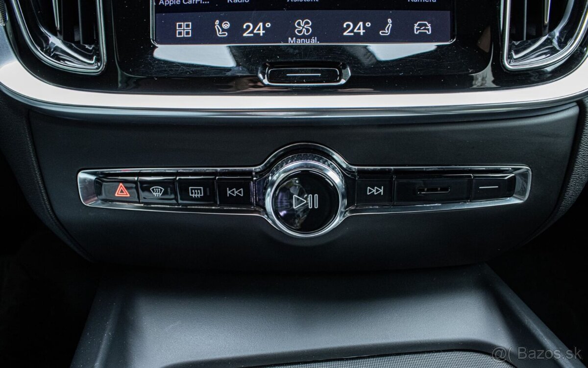 Volvo V60 B4 2.0d mHEV 145kW 2023 automat - 17