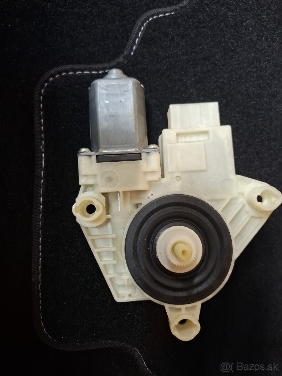 Náhradné diely Škoda Rapid - 17