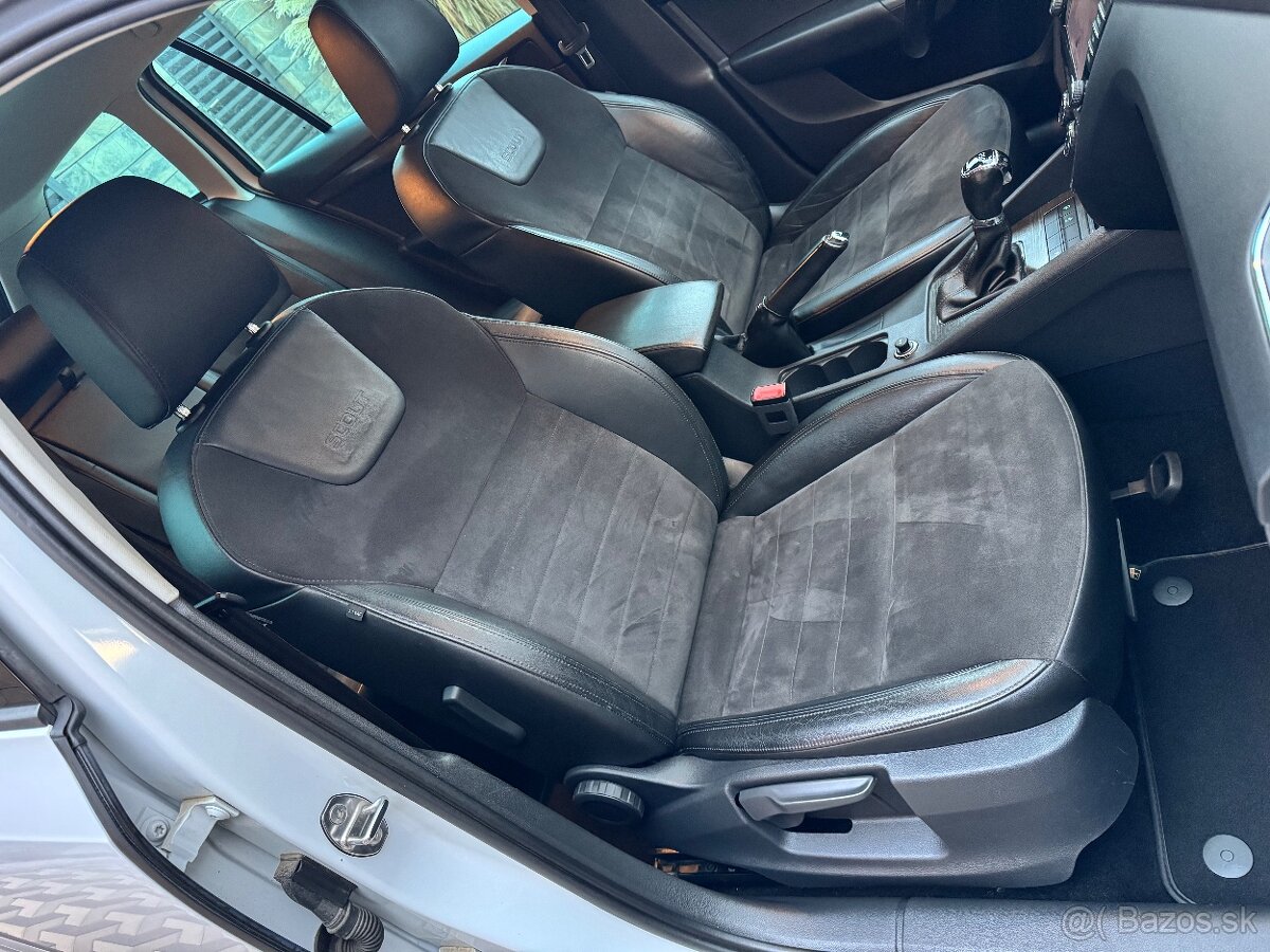 Škoda Octavia Combi SCOUT 2,0 TDI DSG 4x4 135kW Kamera ACC - 17