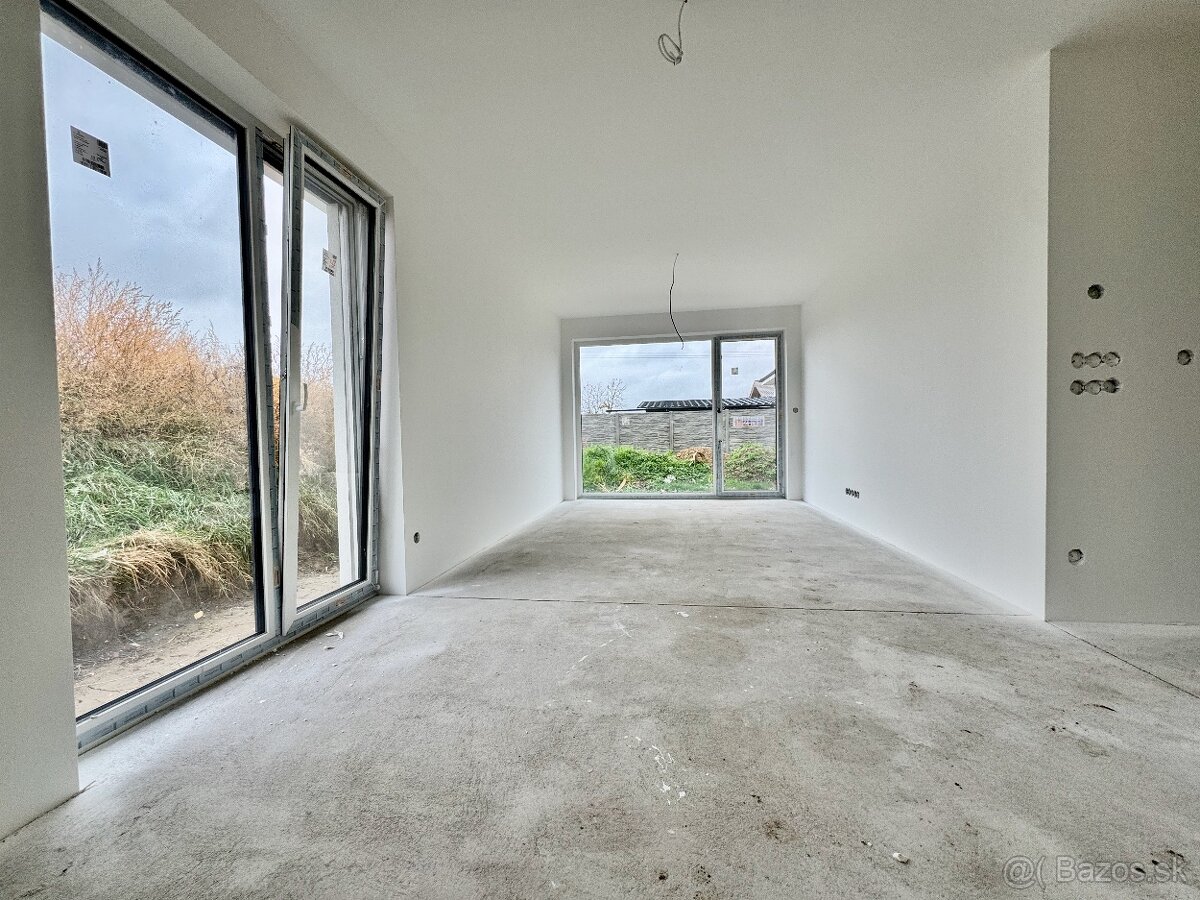 Na predaj 4i RD v radovej zástavbe, 218m2 pozemok - 17