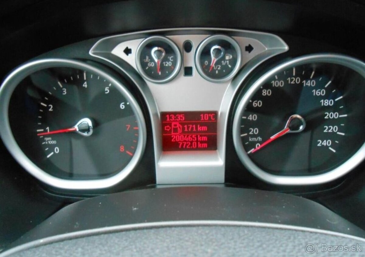 Ford Focus 1,6 74 kW KLIMA Serviska benzín - 17