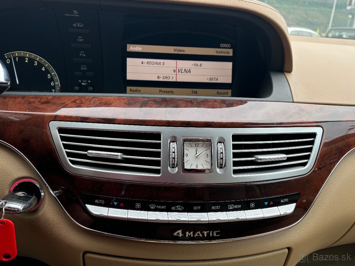 Mercedes-Benz S trieda Sedan 450 4-matic - 17