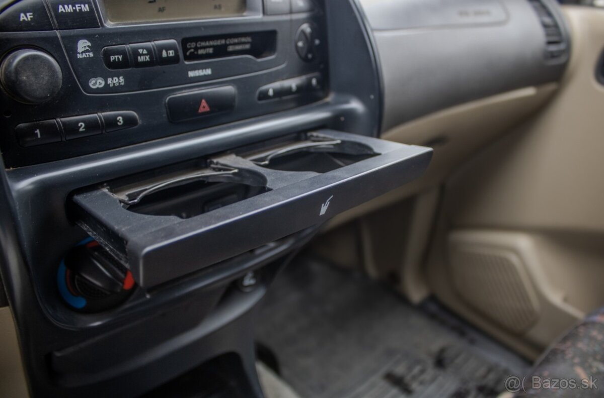 Nissan Terrano II 2.7 tdi Sport - 17