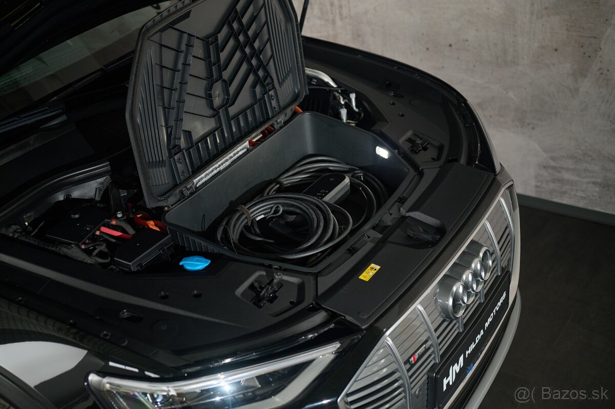 Audi e-tron 55 300kW S-line DigiLED Matrix NightV Pano Tažné - 17