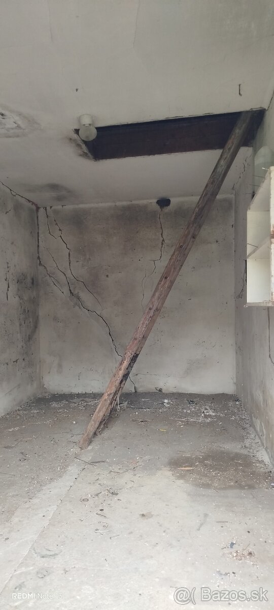 HZ- 12 Na predaj 5 izbový rodinný dom v Nesvadoch - 17