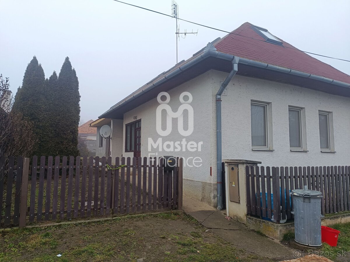 Na predaj dva rodinné domy Chynorany - 17