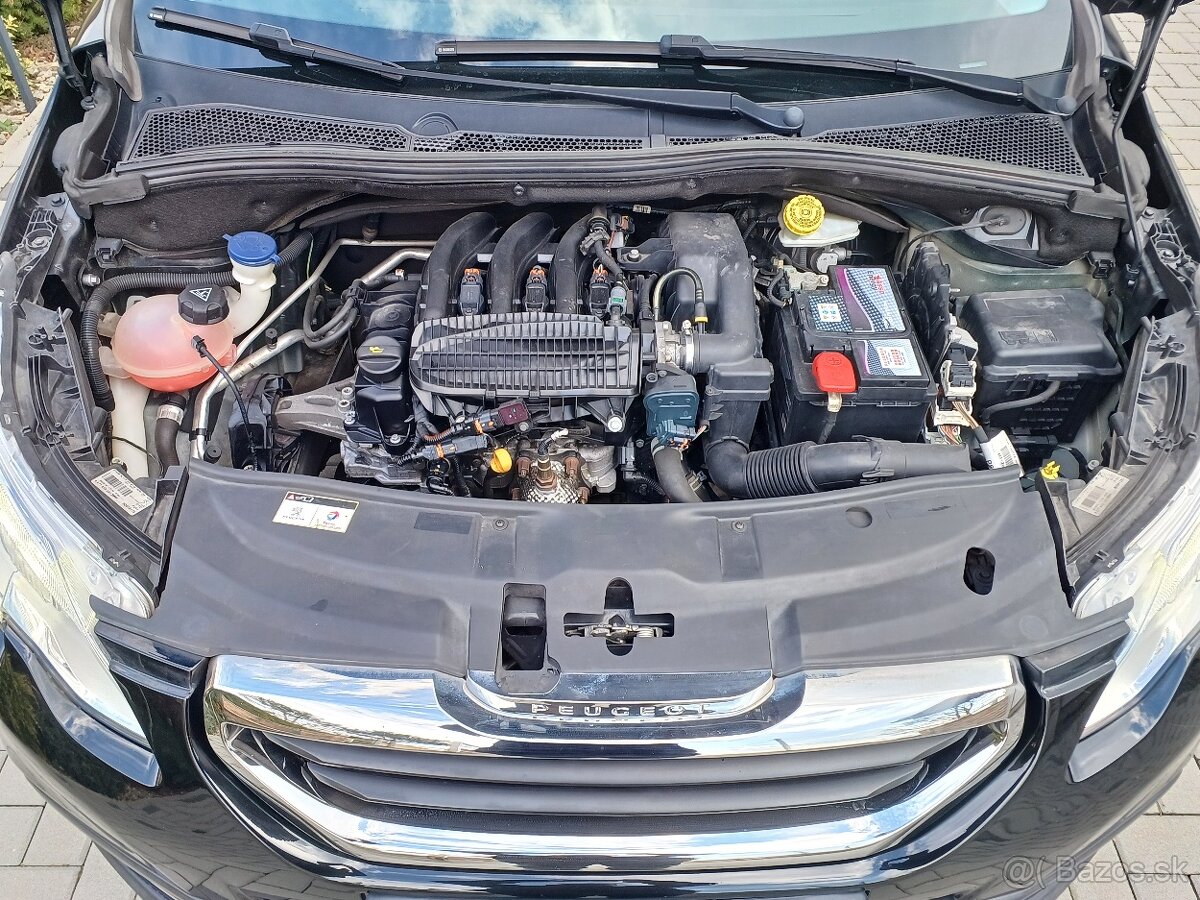 Peugeot 2008 1,2 benzín, 172.000km - 17