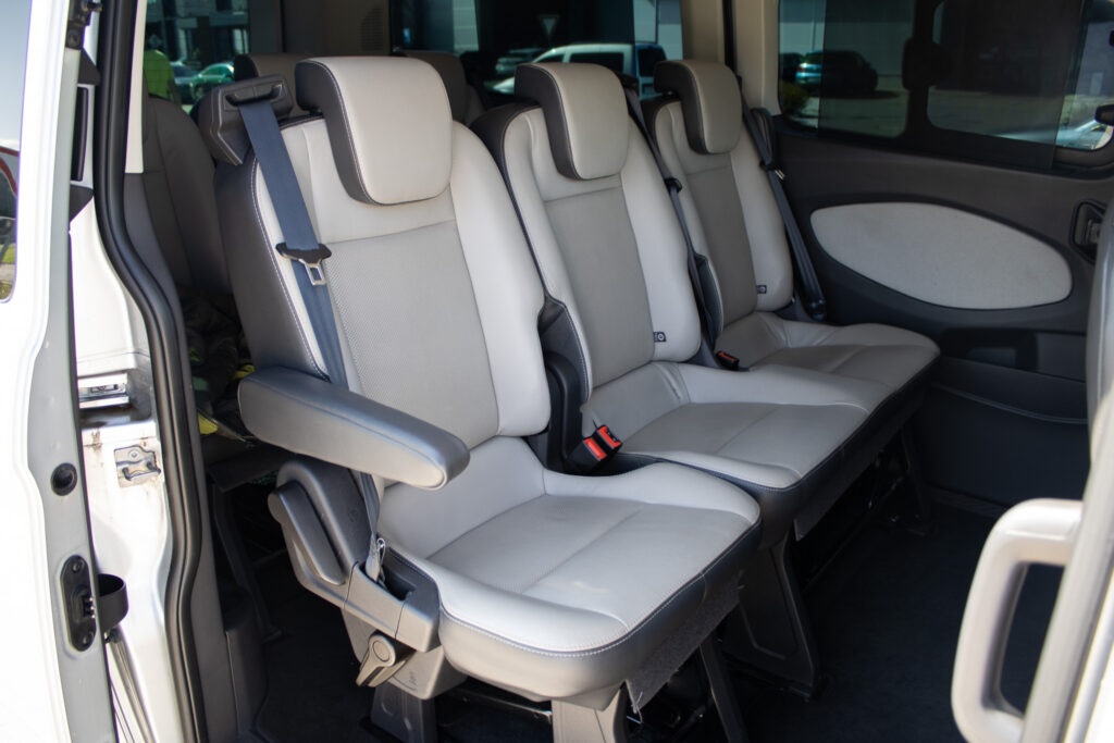 Ford Tourneo Custom 2.2 TDCi Titanium 114kW (2015) - 17