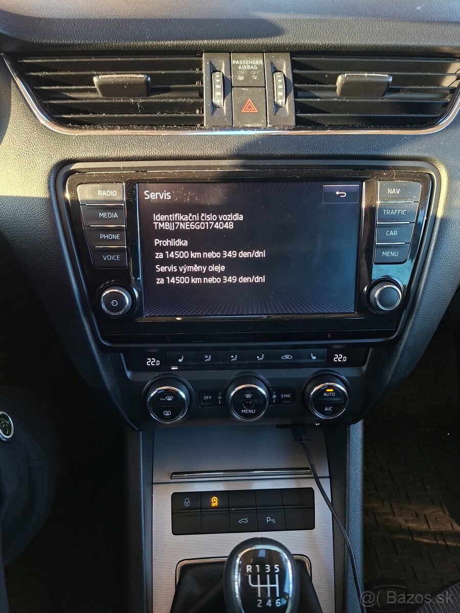 Škoda Octavia Combi 2.0 TDI M6 Style - 17