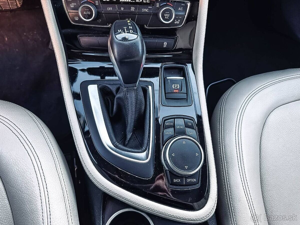 BMW Rad 2 Active Tourer 2 218d Luxury Line A/T - 17