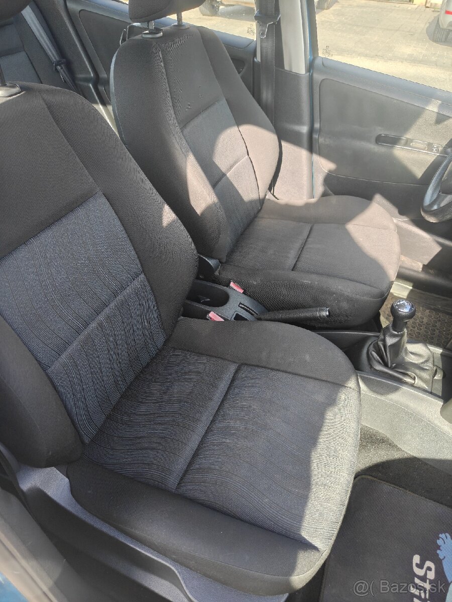 Peugeot 207 1.4 2008 - 17