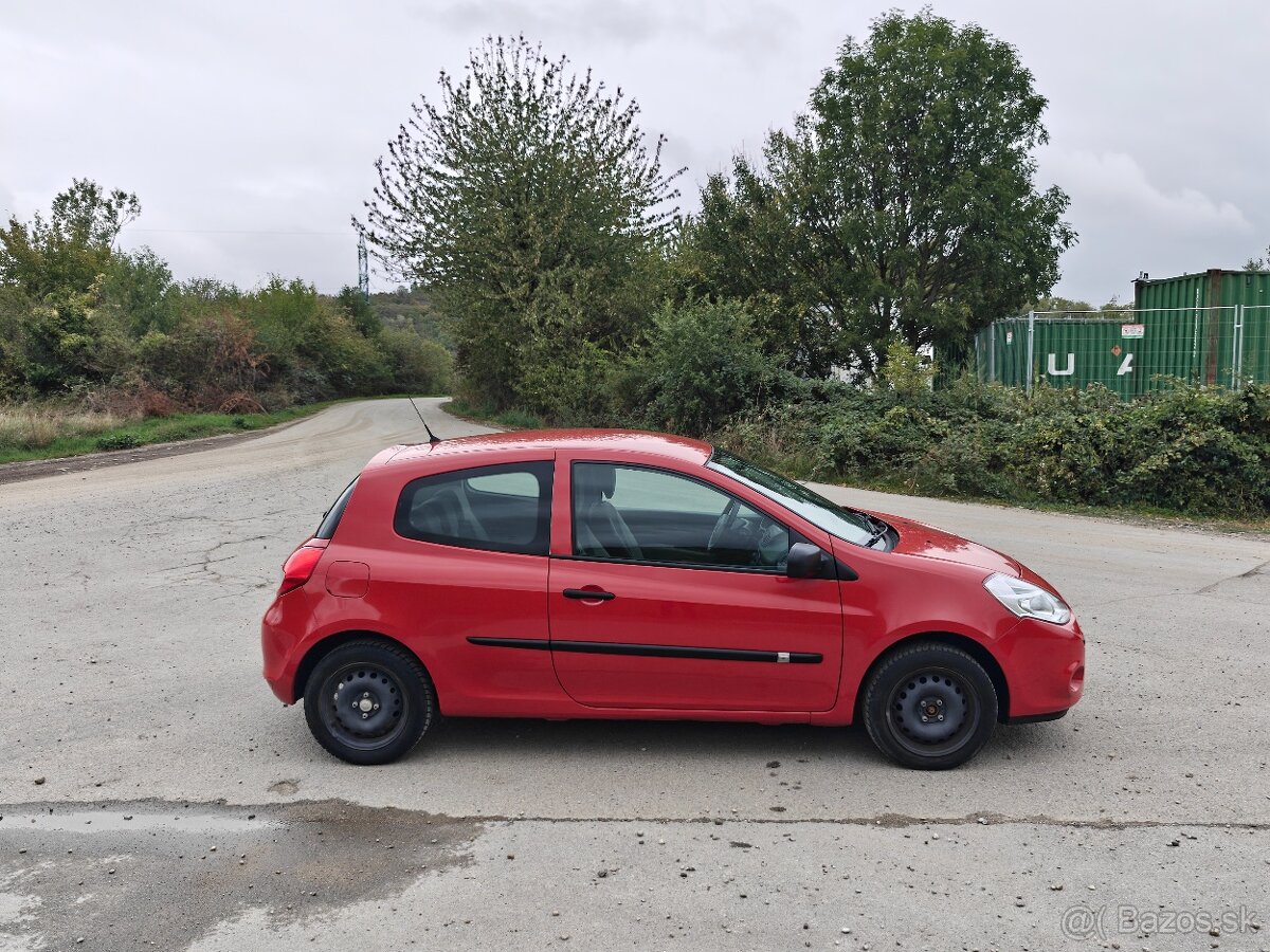 Predám Renault Clio 1,2 53.000km - 17