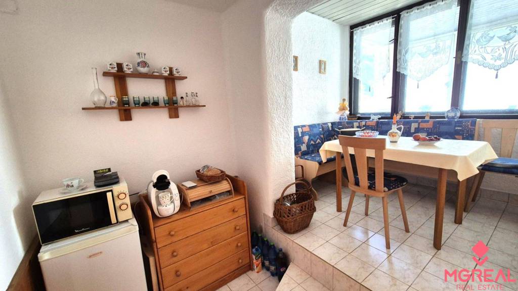 Predaj - chalupa - rodinný dom Tesáre - 17