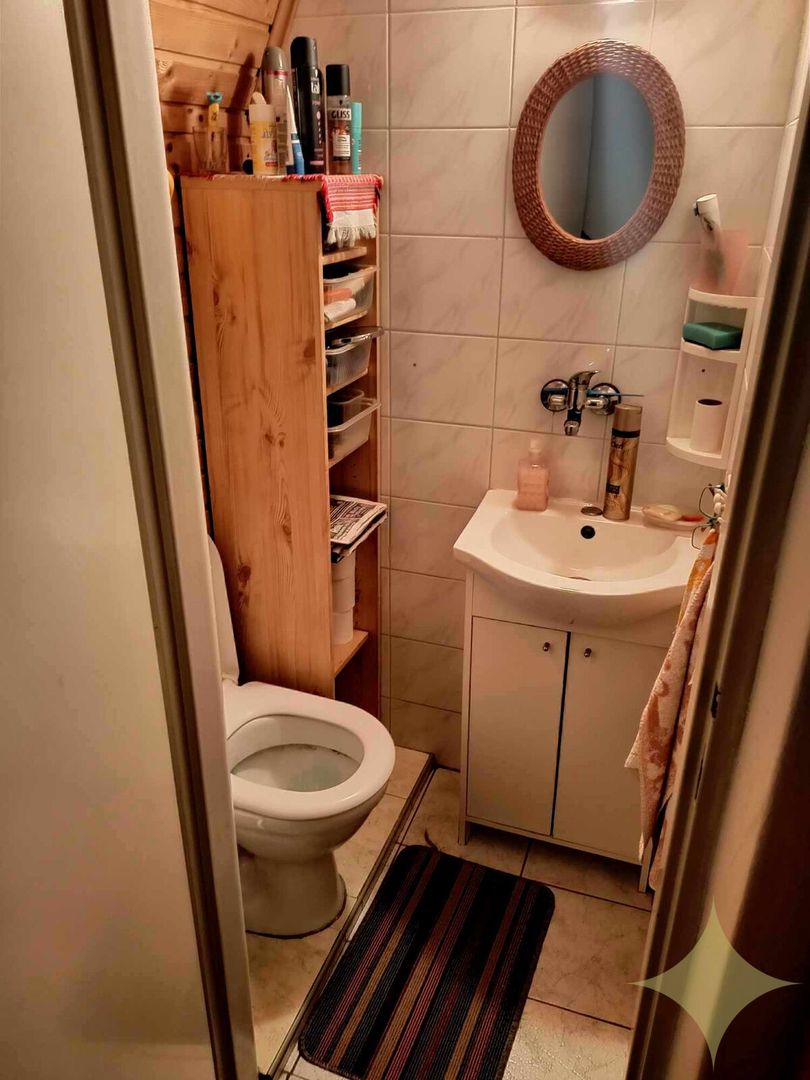 Predaj - výmena 2-oj generačný rodinný dom s veľkým pozemkom - 17