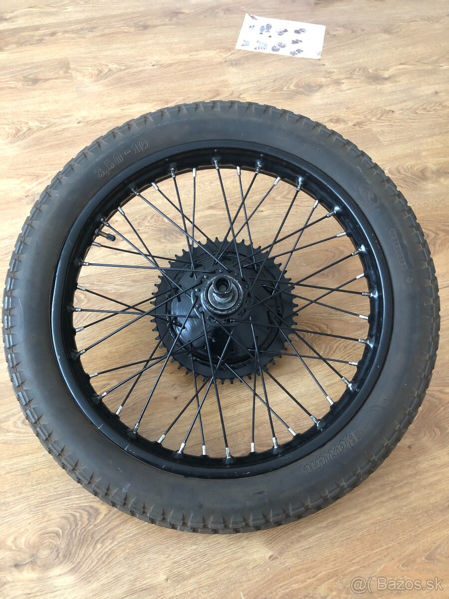 KOLA NA STARÝ MOTOCYKL ARIEL 500 a 557 PO RENOVACI - 17