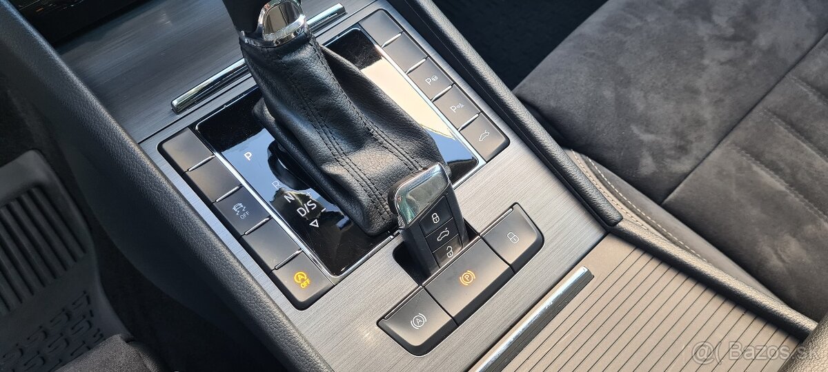 Škoda superb 3 facelift 2.0tdi dsg 147kw ACC Matrix - 17