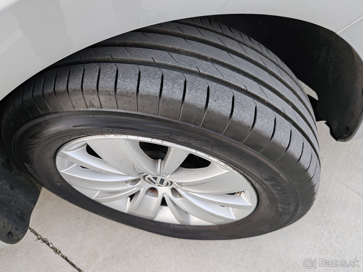 Predám VW Sharan 2.0 TDi CR HIGLINE r.v 2011 BLUEMOTION - 17