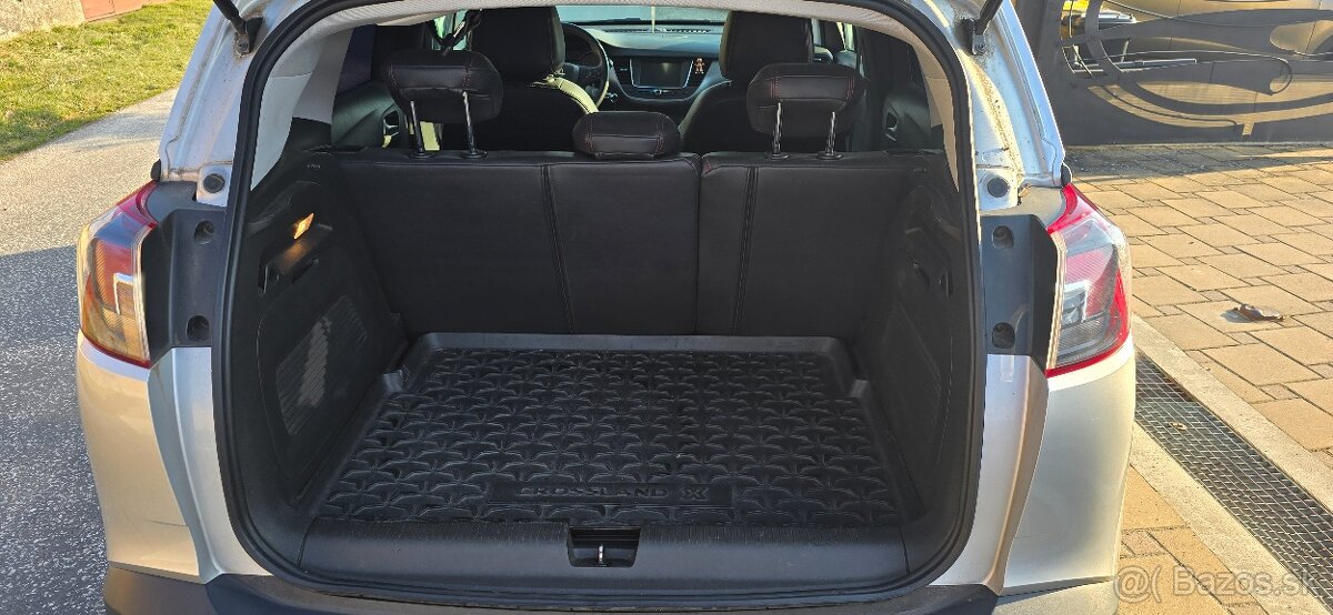 Opel Crossland X - 17