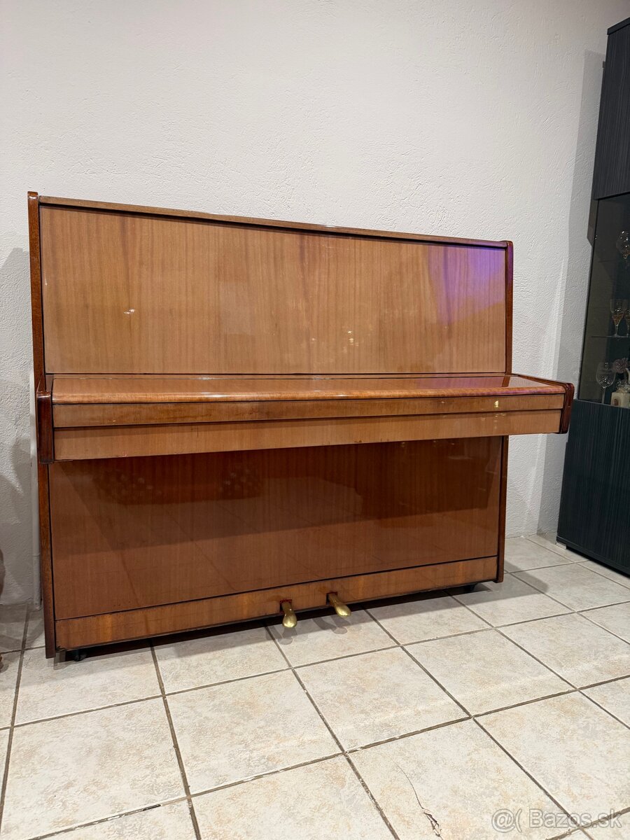 Predám klavír IRMBACH – výborný stav - 17