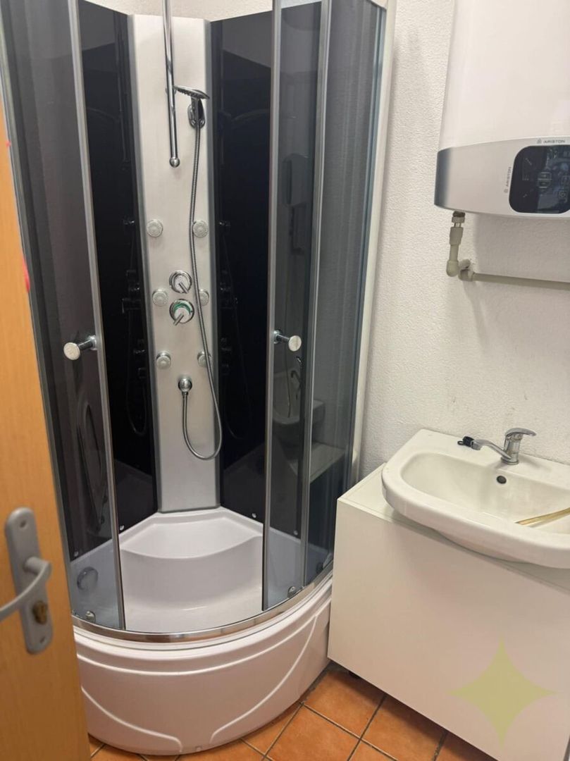 Nebytové priestory vhodné na sklady, výrobu, servis v uzavre - 17