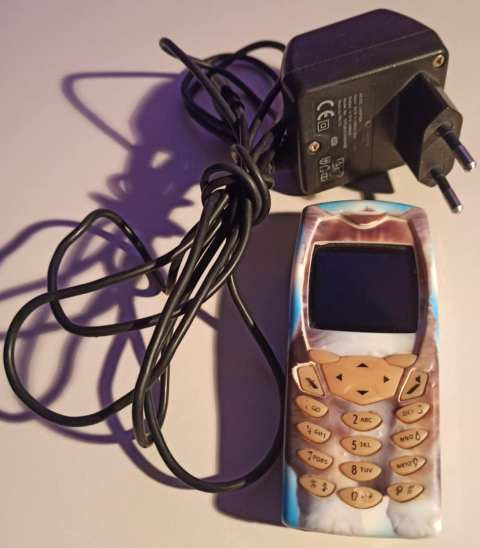 Retro mobily rôznych značiek - 17