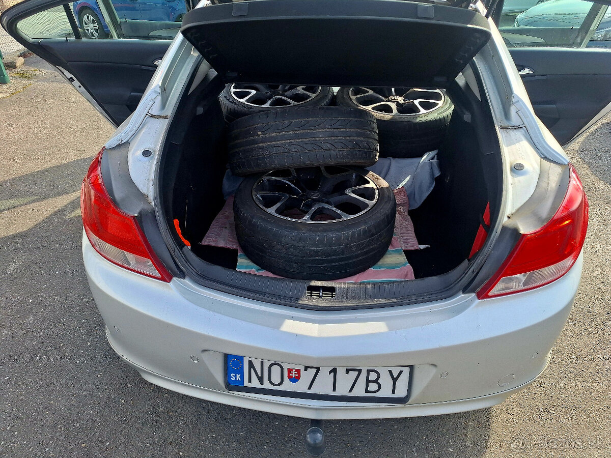 Opel Insignia ST 2.0 CDTI 130k Sport - 17