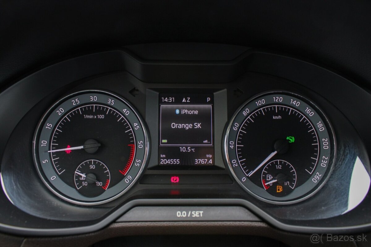 Škoda Octavia 3 combi 2.0 tdi LK DSG - 17