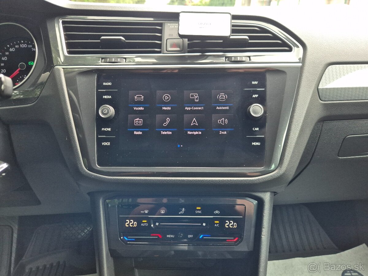 ===Volkswagen Tiguan=== - 17