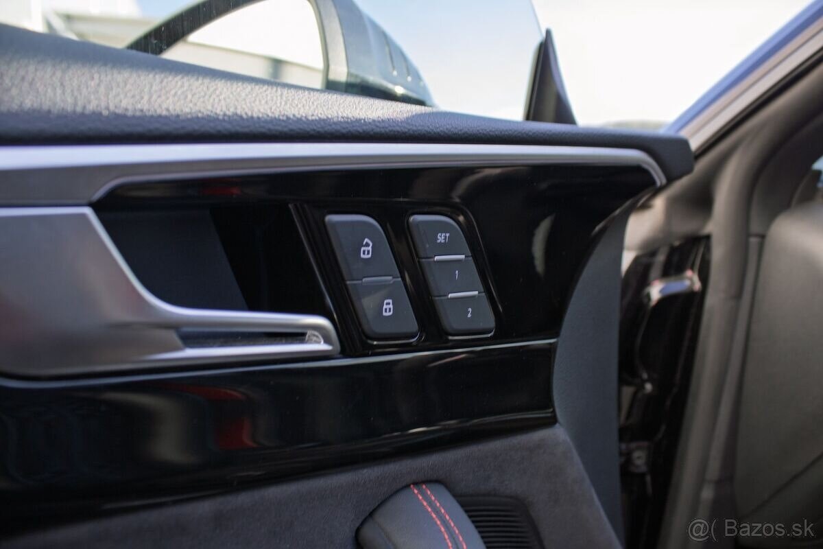 Audi RS5 Sportback 331kW AT8 - 17