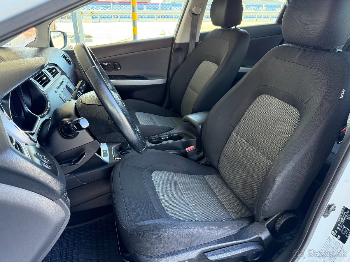 Kia Ceed SW 1.6 CRDi VGT Gold SR auto Facelift - 17