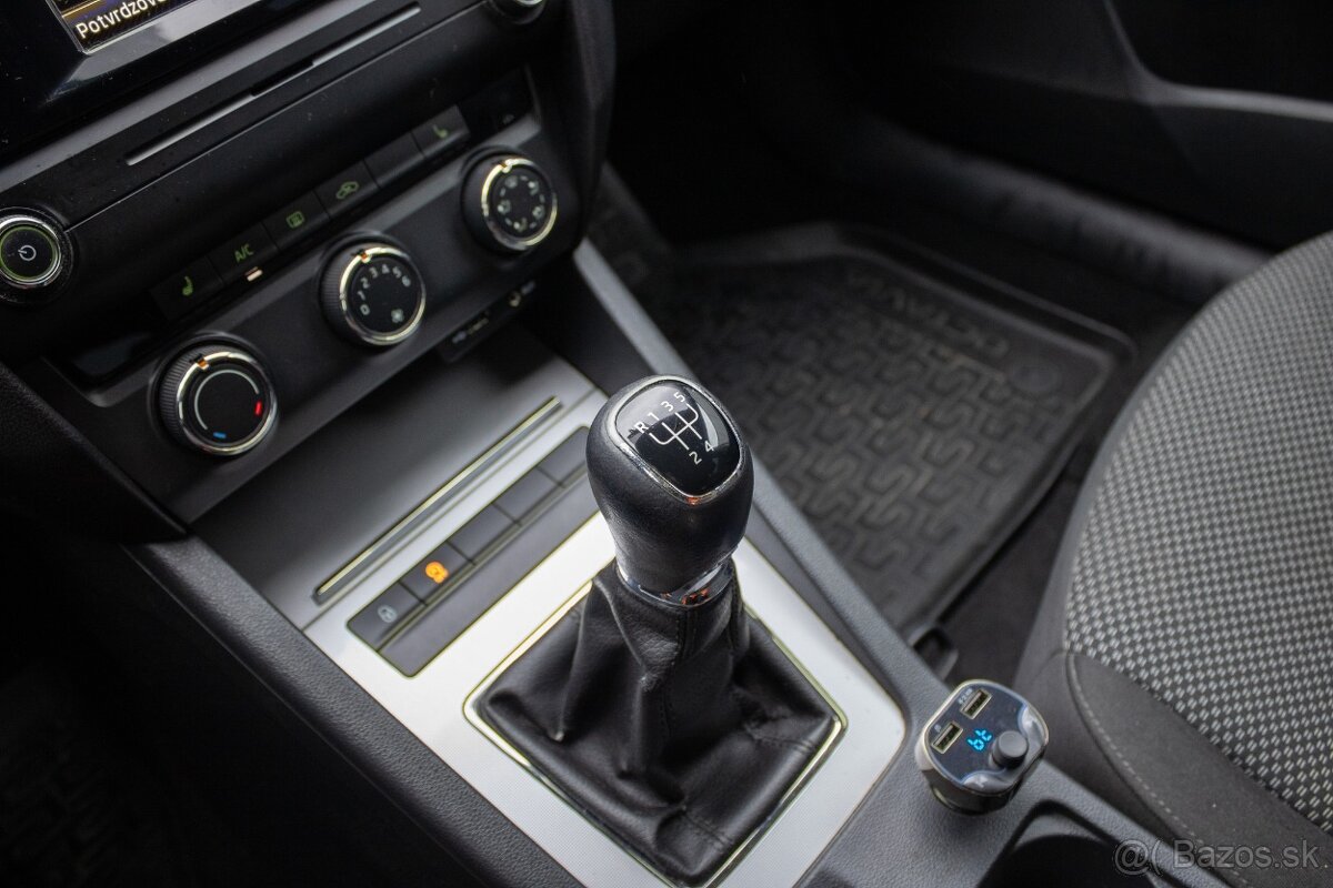 Škoda Octavia 1.6 TDI 110k Active - 17