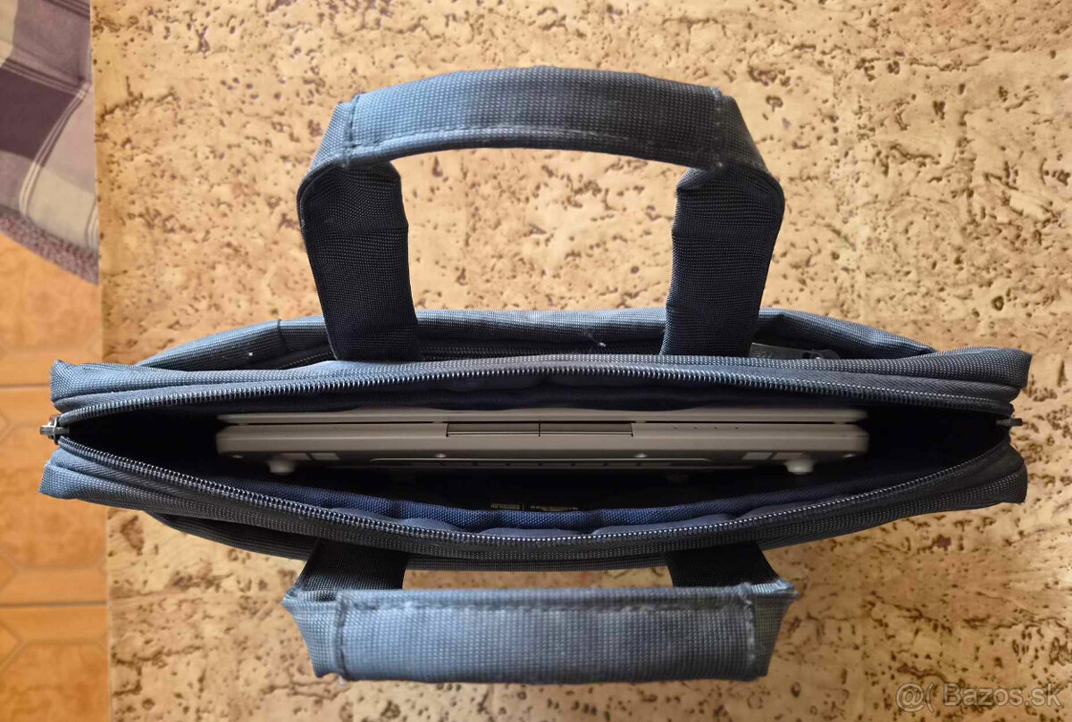 ASUS Eee PC 1000H + taška - 17