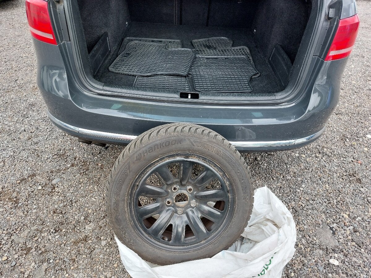 Volkswagen Passat Variant 2.0 TDI BMT Highline 4MOTION - 17