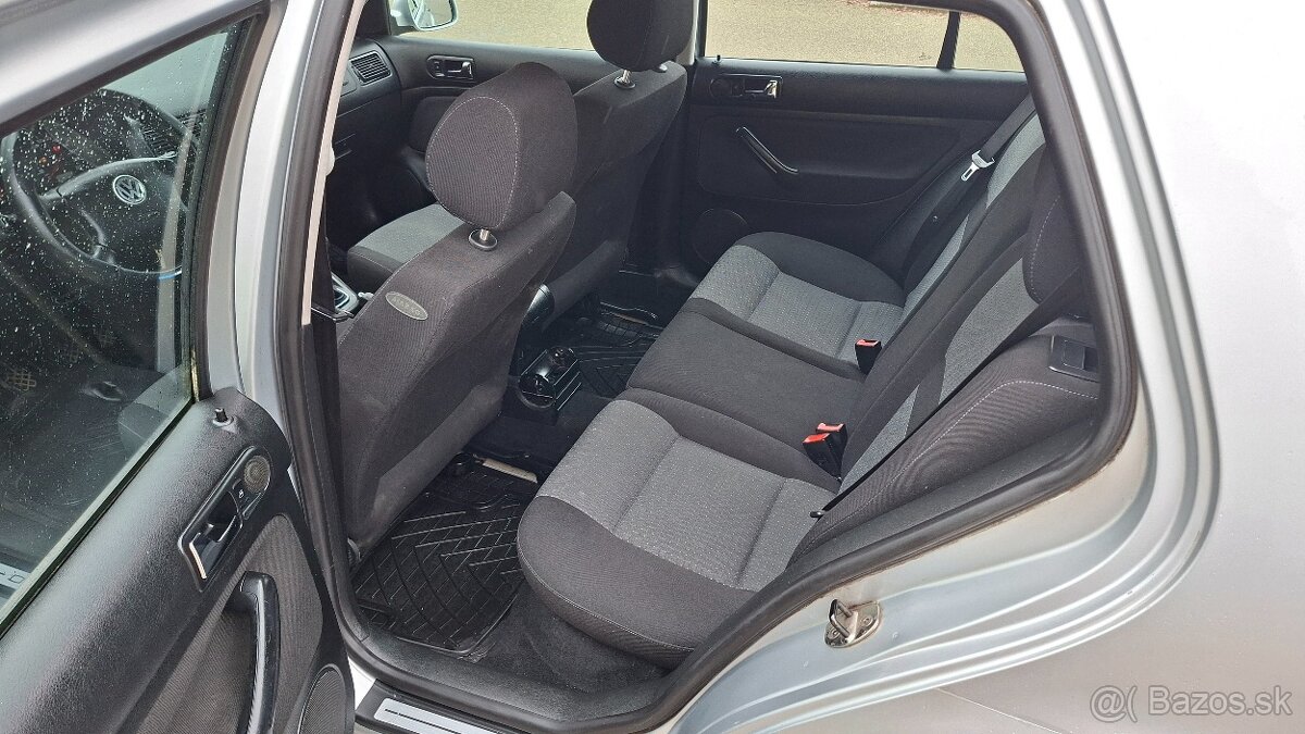 Volkswagen Golf 4 1.4 benzín - 17