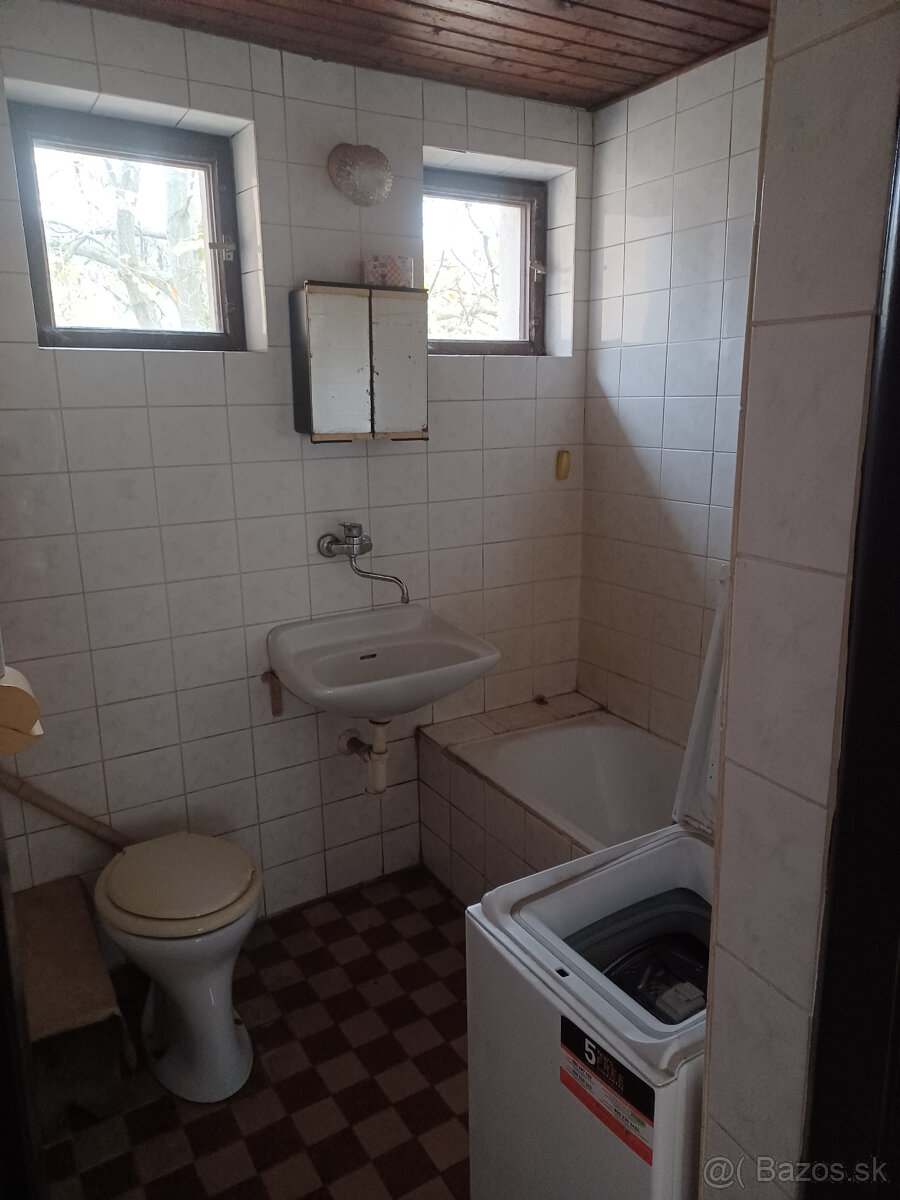 Rodinný dom v obci Rudnianska Lehota - 17