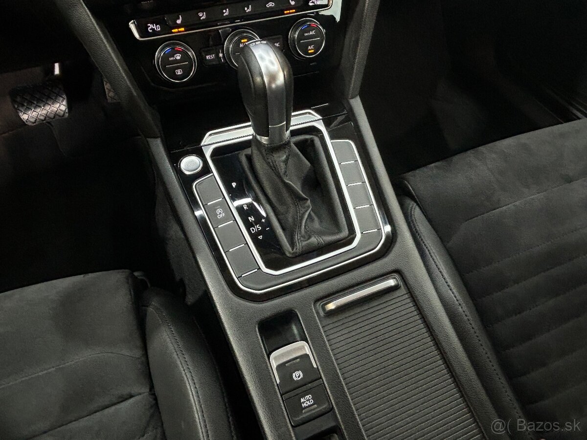 Volkswagen Passat Variant 2.0 TDI Highline DSG - 17