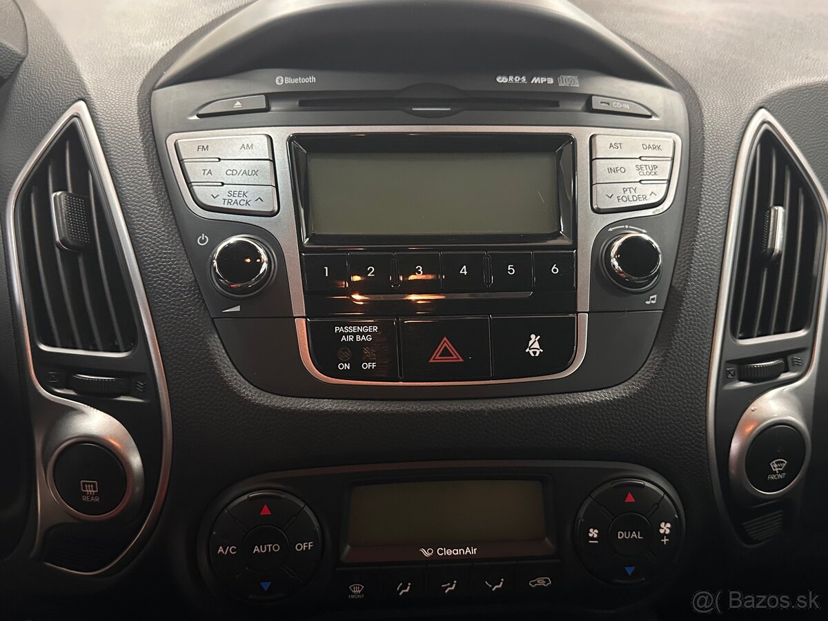 Hyundai ix35 2.0i DOHC 4x4 - 17