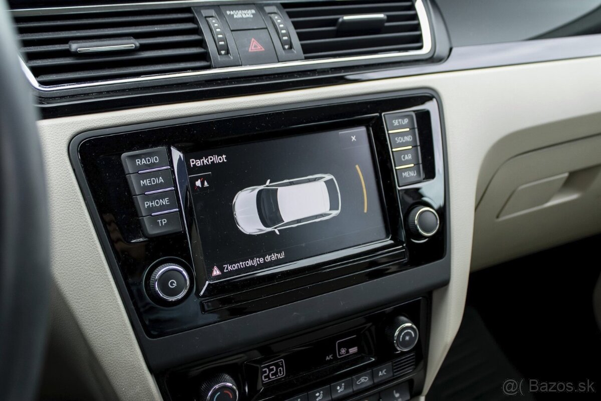 Škoda Rapid Spaceback 1.4 TSI DSG - 17