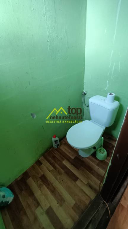 KOVARCE - 4 izbový rodinný dom s garážou - 17