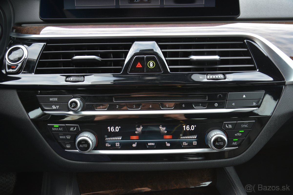 BMW rad 5 Touring 2019 3.00 D 540x drive - 17