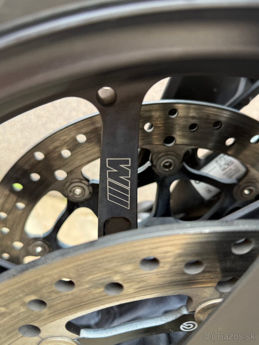 BMW M 1000 R 2023 - 17