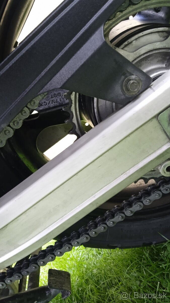 Suzuki DL650 Vstrom - 17