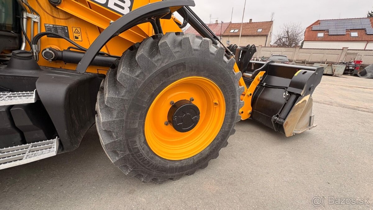 Prodám JCB 4CX PRO - 17