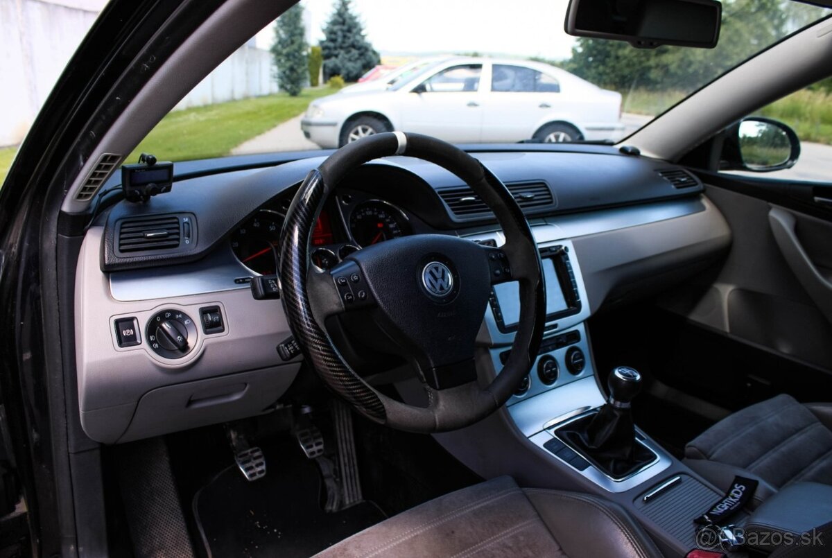 Volkswagen Passat Variant 2.0 FSI Highline - 17