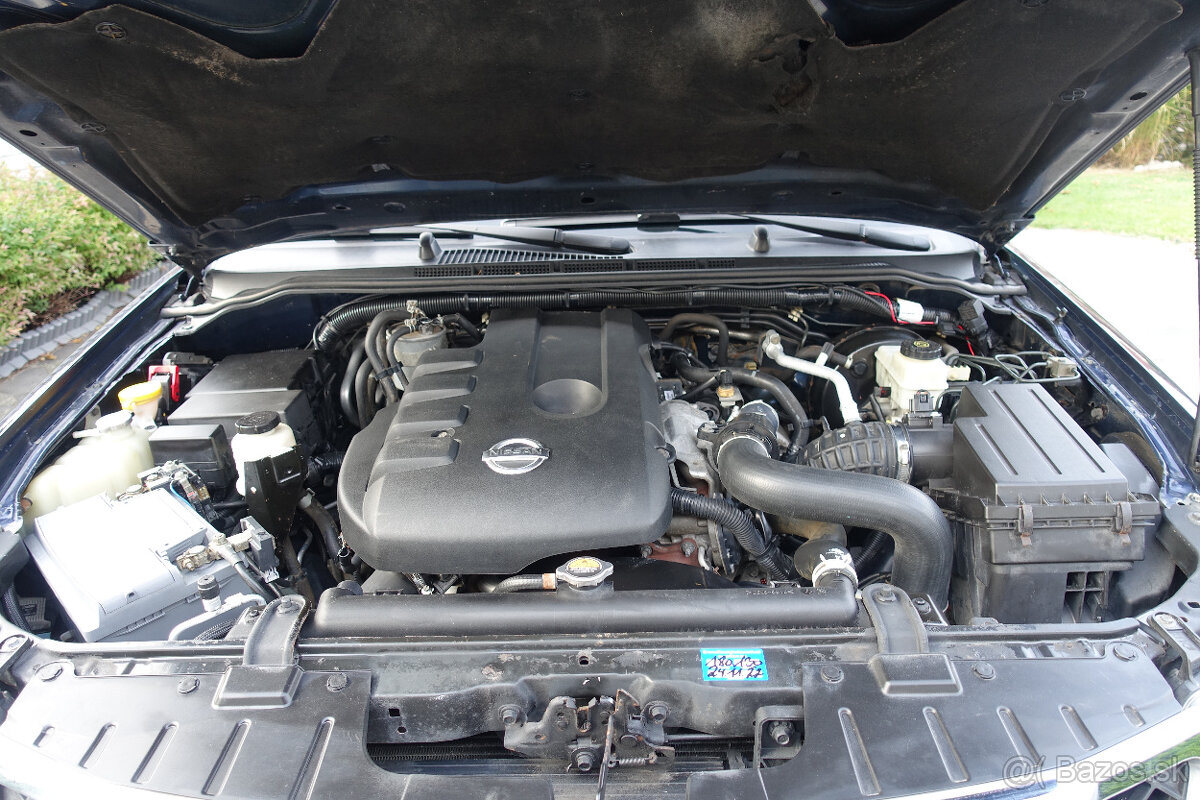 Nissan Navara DoubleCab 2.5 dCi XE, M6, 140kW, 4d. - 17