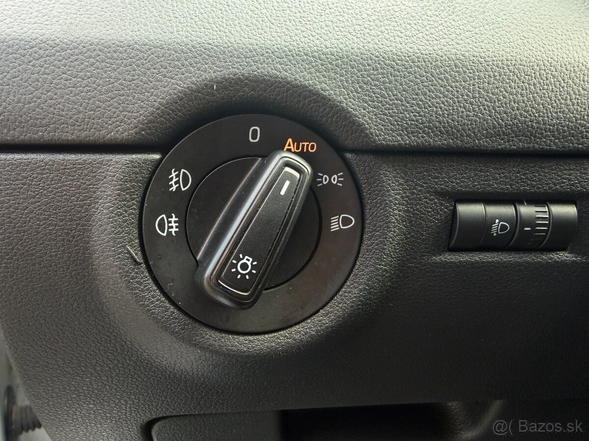 Škoda Octavia 1.6 TDI Ambition DSG - 17