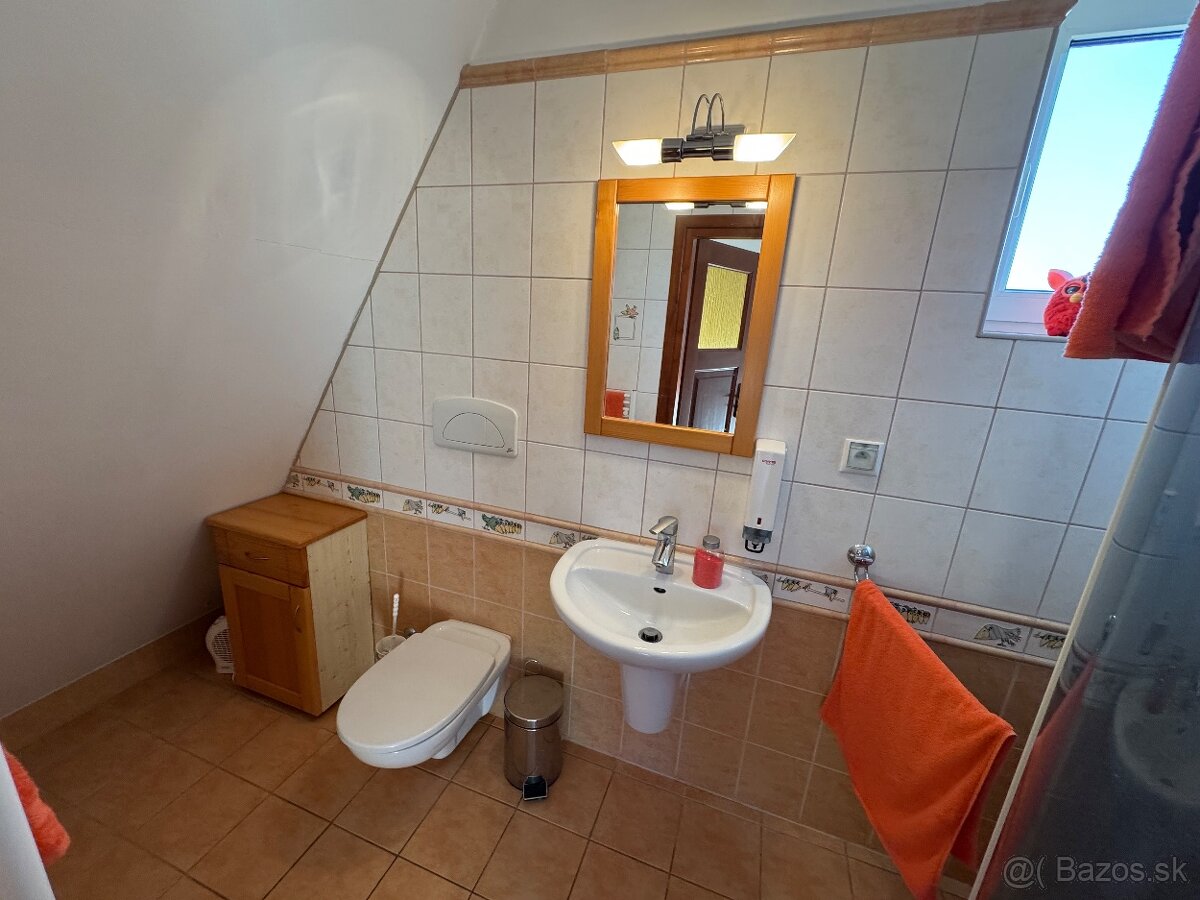 Predám dom s bazénom - 17