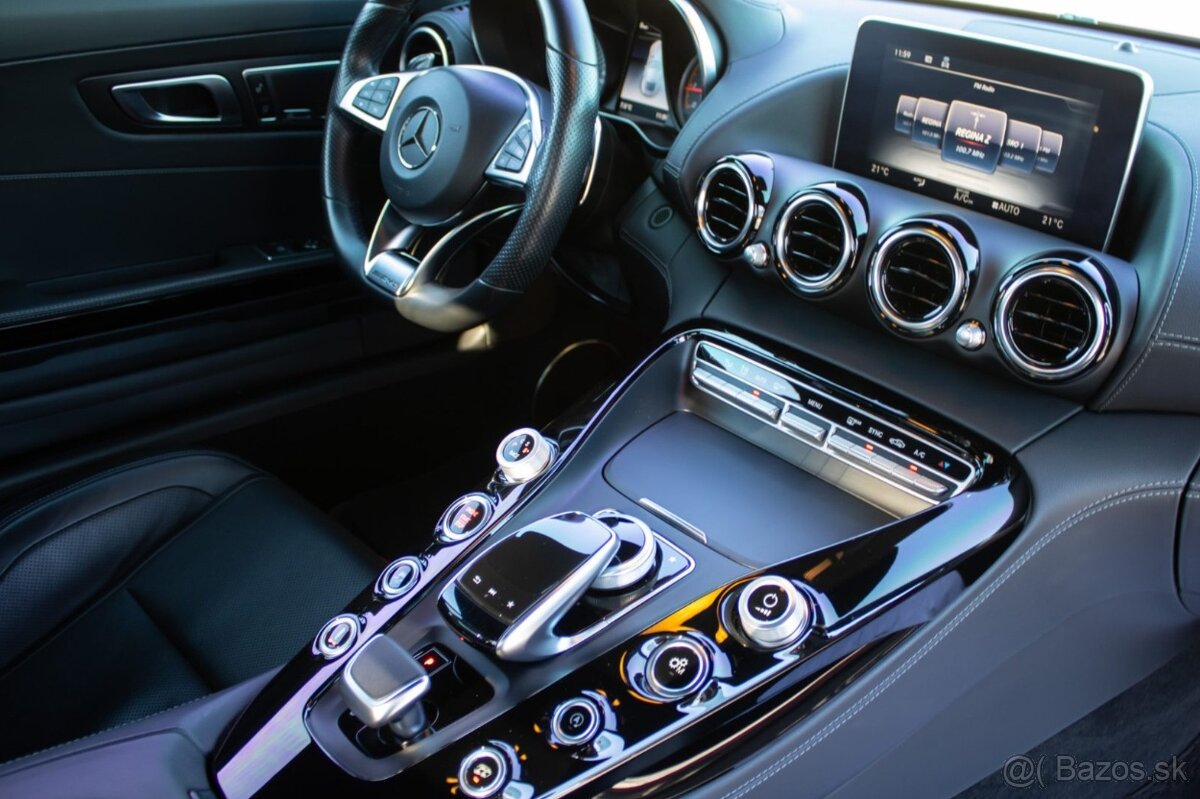 Mercedes-Benz AMG GTS kupé - 17